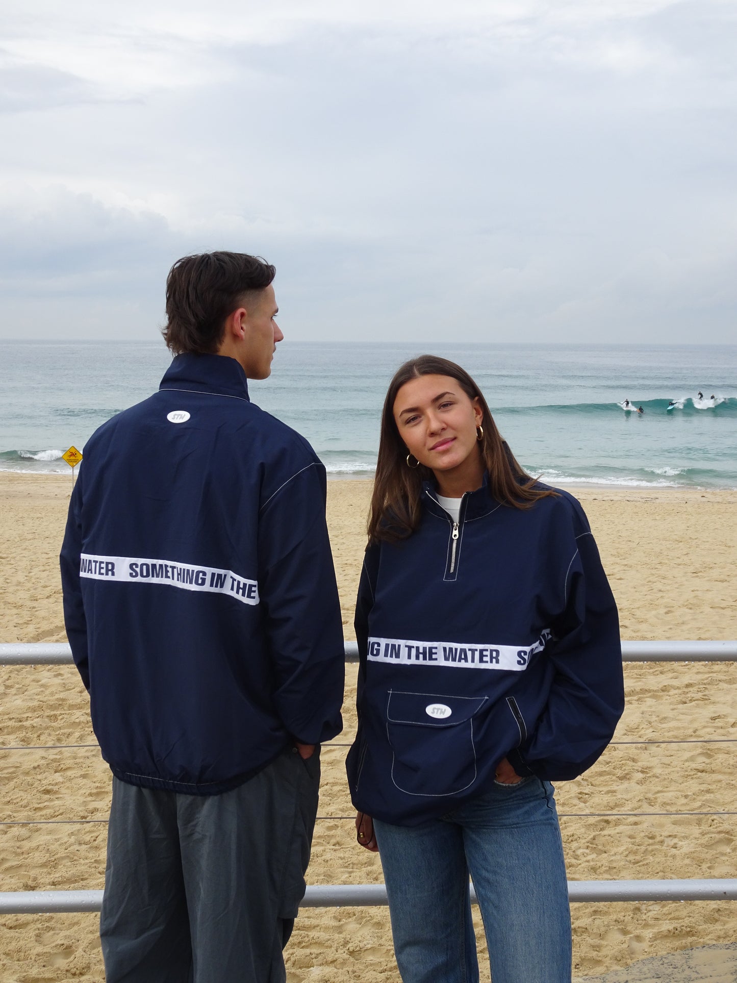 Coastal Windbreaker (Navy)