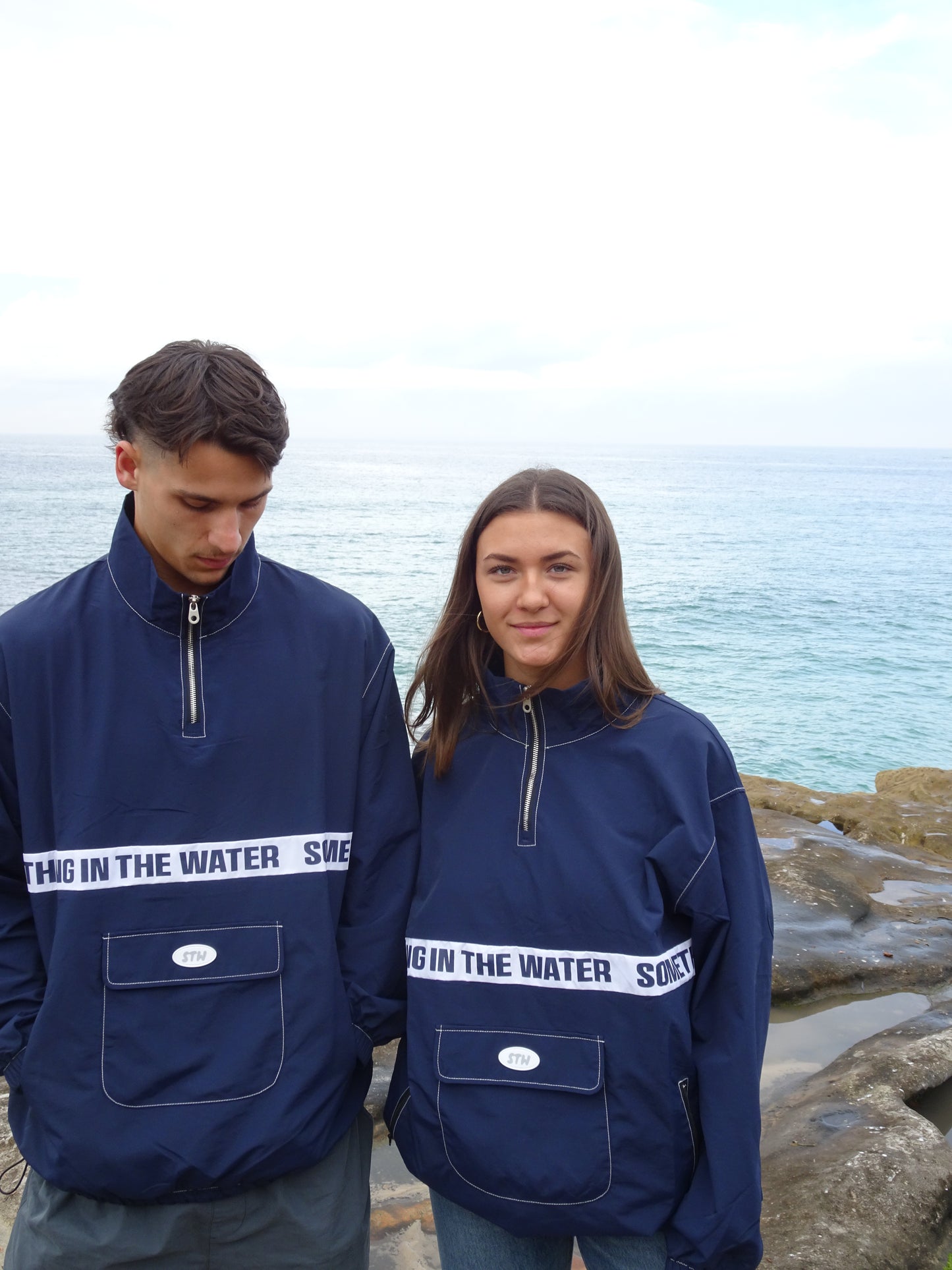 Coastal Windbreaker (Navy)
