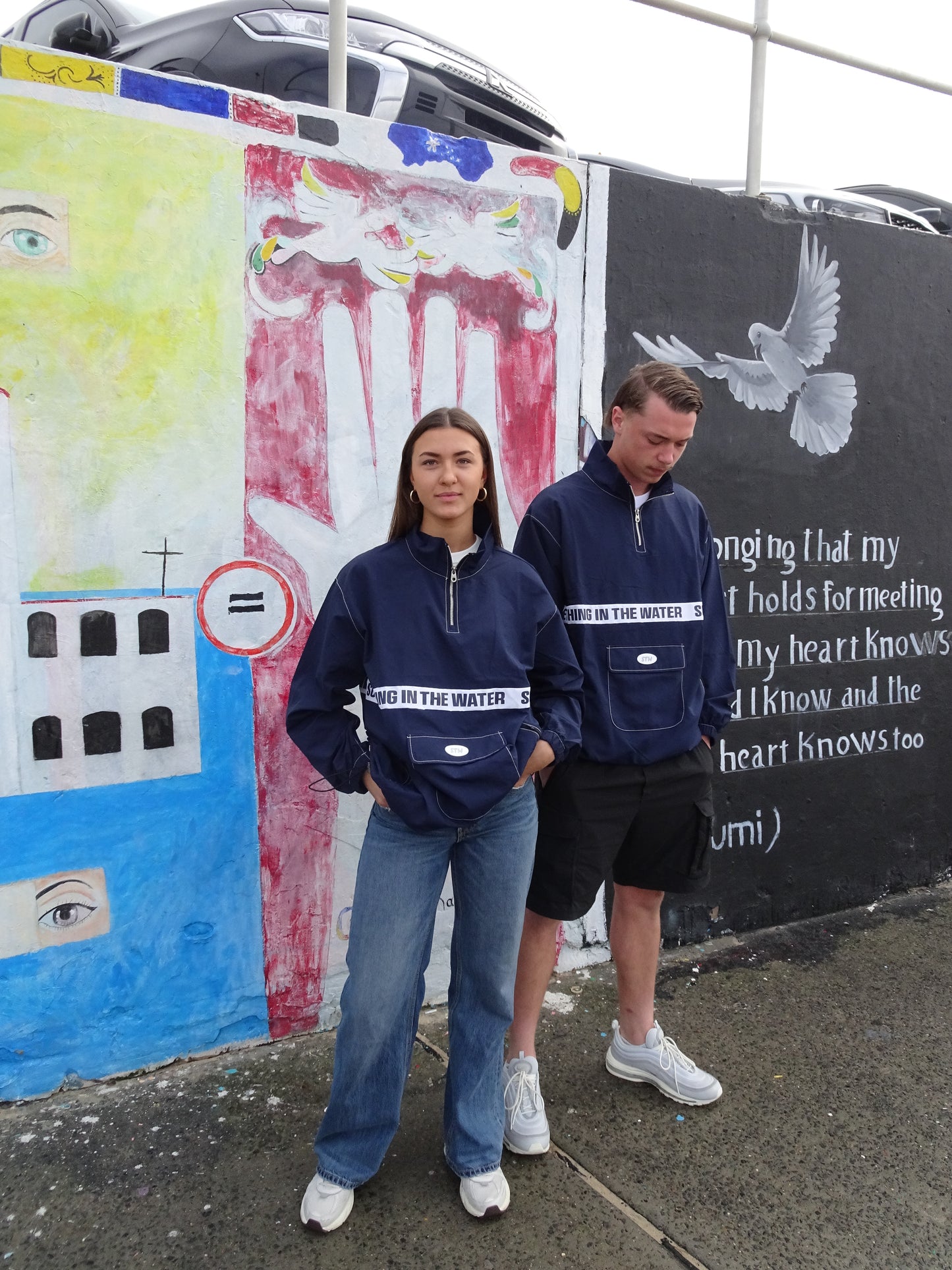 Coastal Windbreaker (Navy)