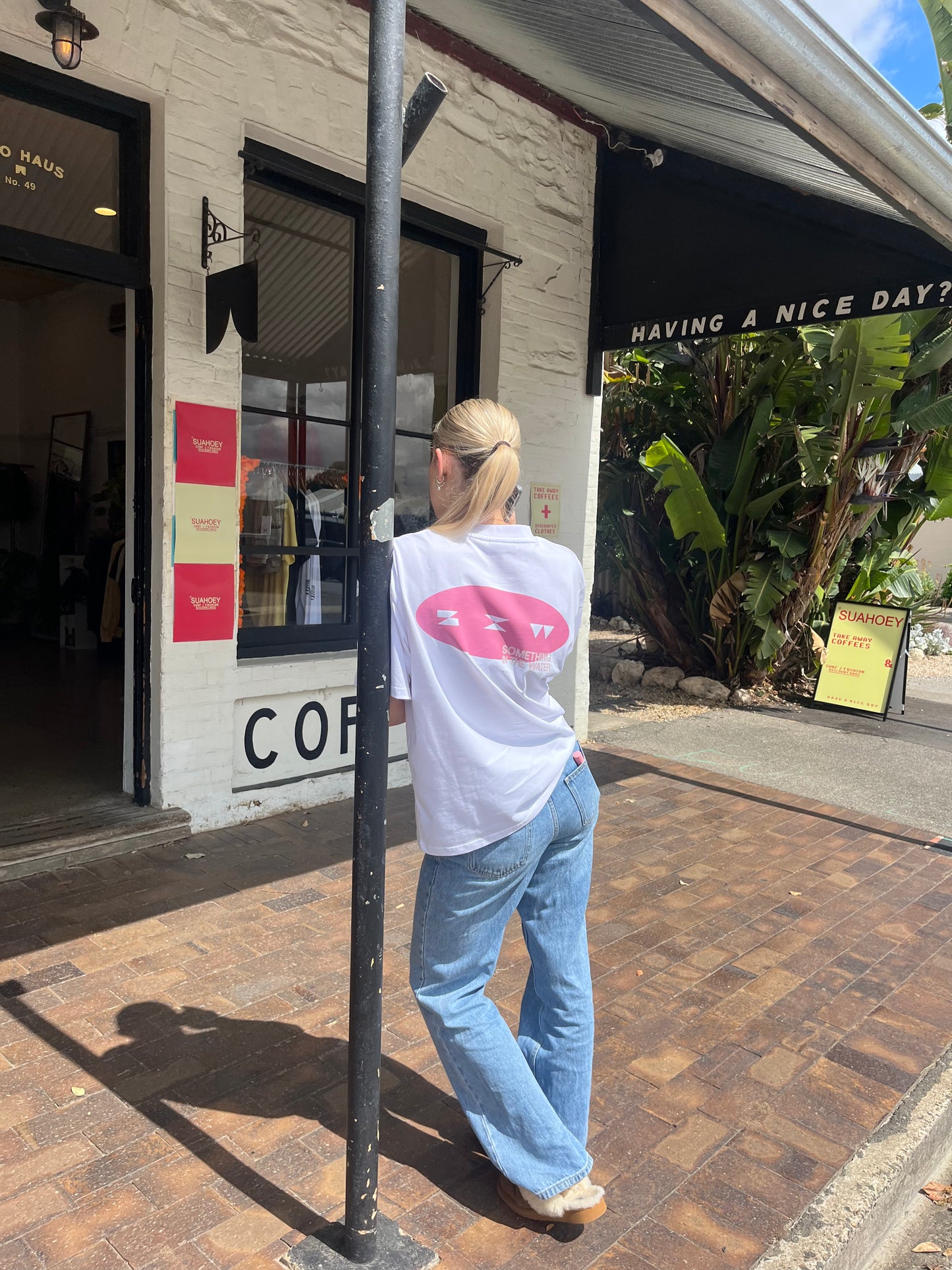 'TOKEN TEE' (CANDY PINK)