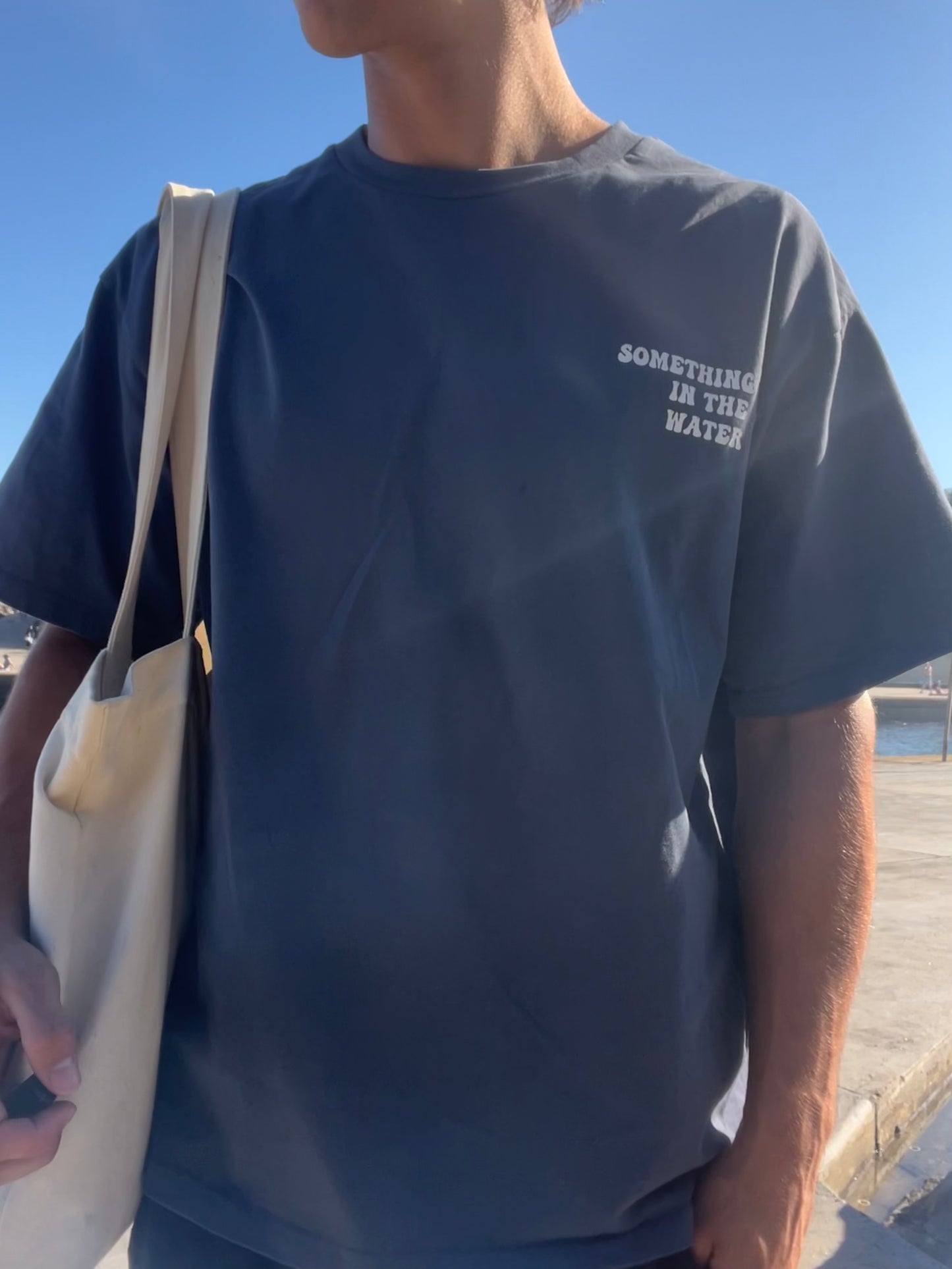 STAPLE TEE (NAVY)