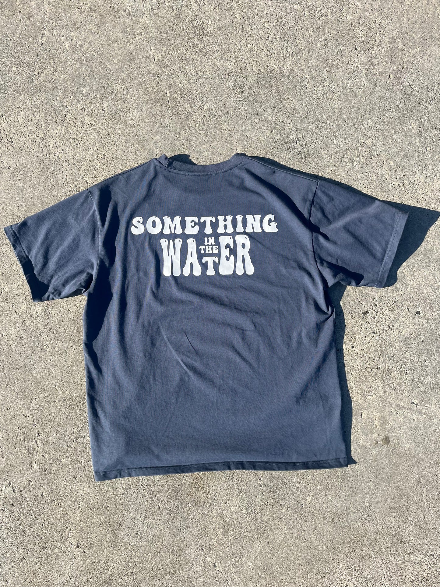 STAPLE TEE (NAVY)