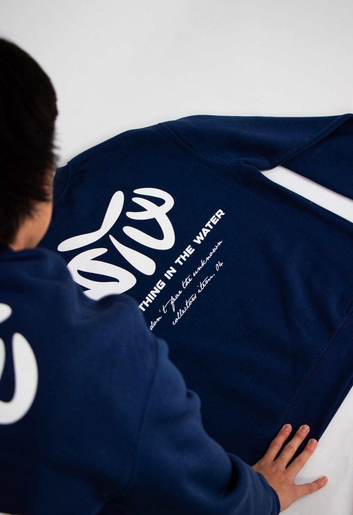 VINTAGE NAVY STW SWEATER