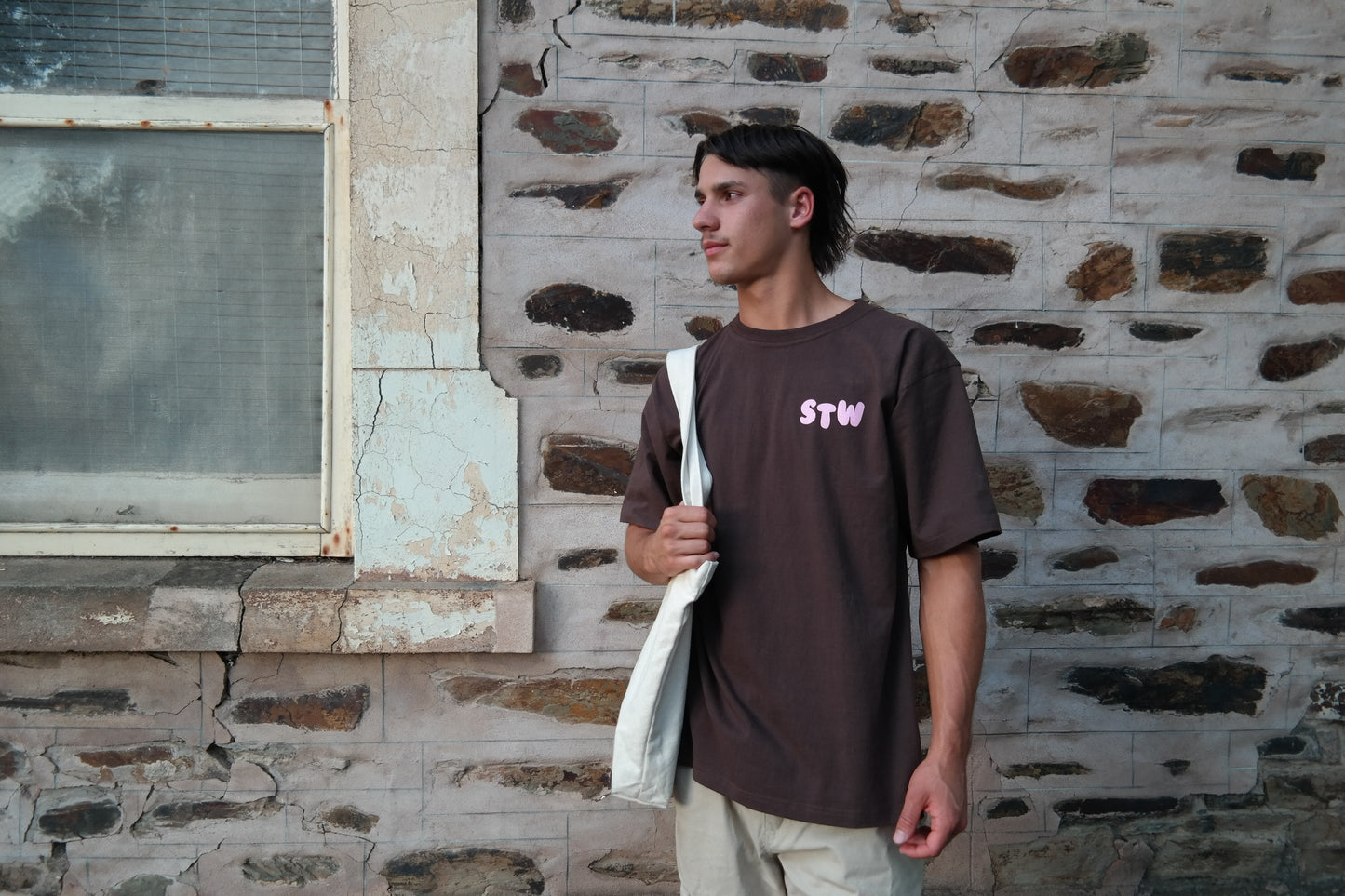 'RETRO TEE' (MOCHA)
